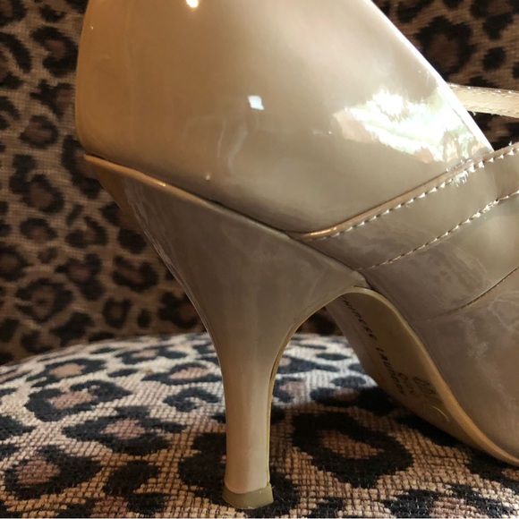 Chinese Laundry Next To Me Pumps - Size 9 - Picture 13 of 16